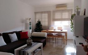 Málaga Habitación en Apartamento Carlos Haya